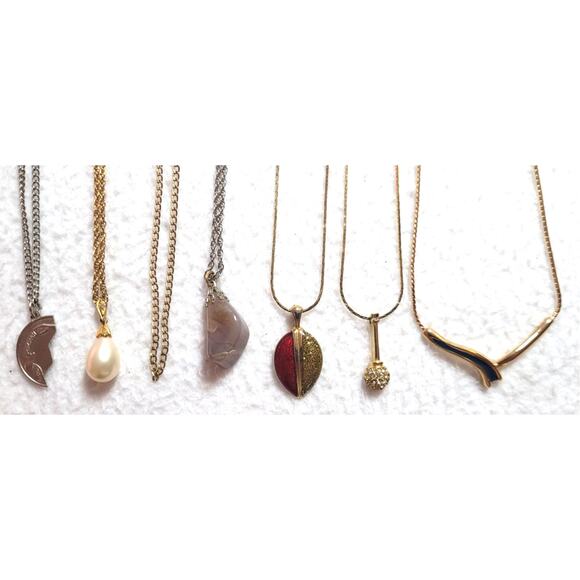 Lot of 7 Dainty Thin Chain Necklaces with Pendants Minimalist Delicate Style - Picture 5 of 8